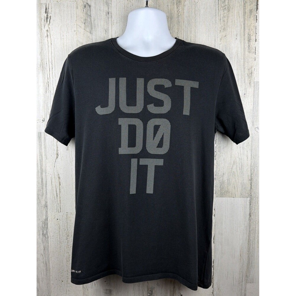 Nike Dri-Fit Just Do It T-Shirt Medium (20”x27”)